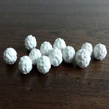 Boules en céramique concaves-convexes, boules en céramique concaves-convexes — BTS Engineering