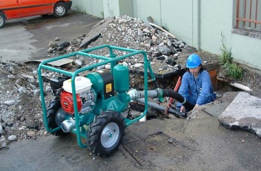 Caffini - Libellula Lib 1-3, Al pompa membranowa z silnikiem benzynowym Honda montowana na przyczepie z kołami — BTS Engineering