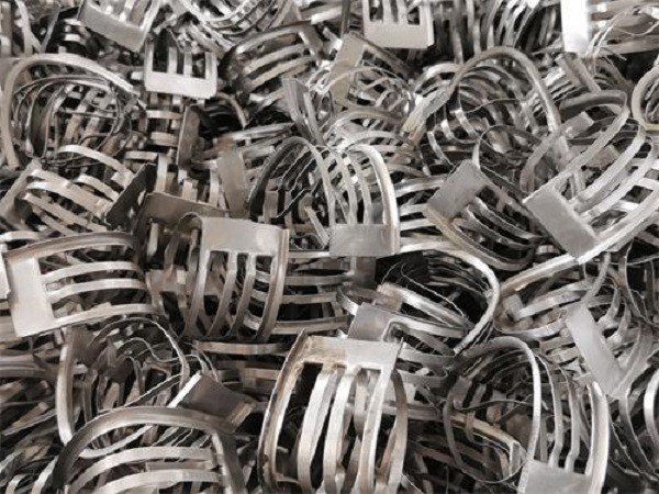 Седловидная насадка IMTP, AISI 304, 50х0.4мм (Metal Intalox Saddes) фото 1 — BTS Engineering