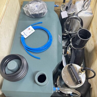 Abwasserhebeanlage mit zwei Pumpen und Bedienfeld AIZL-1500W Double, 30/13, 1,5 kW, 220V, 2800 U/min &mdash; BTS Engineering