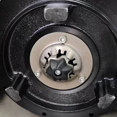 KNS mit einem Cutter zum Zerkleinern von Abfällen mit zwei Pumpen und einem Bedienfeld AIZL-SC1100W Double, 18/17,5, 1,1 kW, 220 V, 2800 U/min &mdash; BTS Engineering